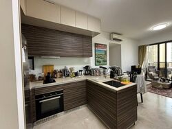 Commonwealth Towers (D3), Condominium #582394221